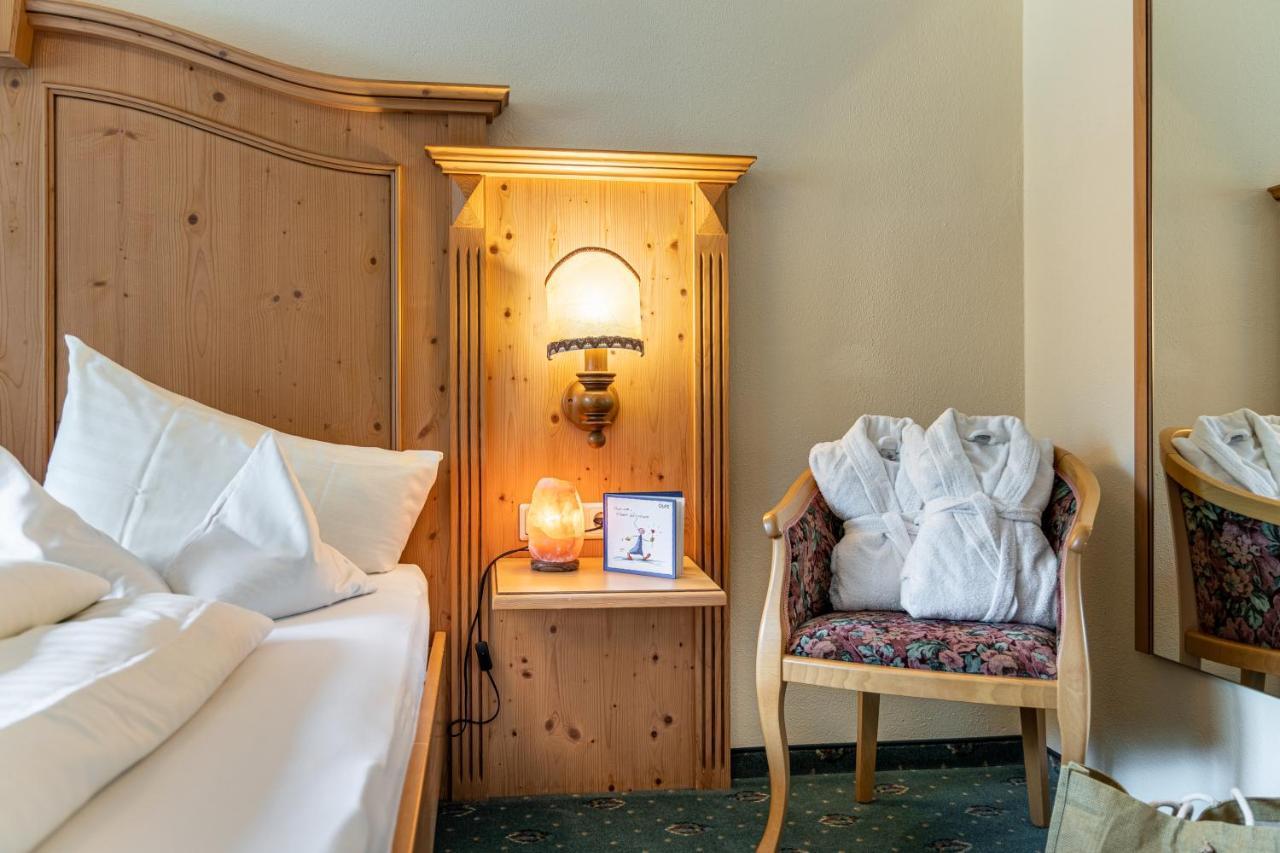 Hotel Gletscherblick ซังคท์เลออนฮาร์ด อิม พิทซ์ทัล ภายนอก รูปภาพ