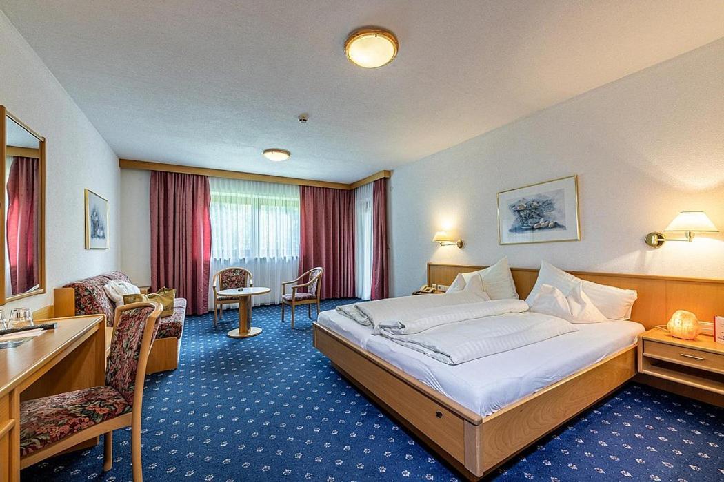 Hotel Gletscherblick ซังคท์เลออนฮาร์ด อิม พิทซ์ทัล ภายนอก รูปภาพ