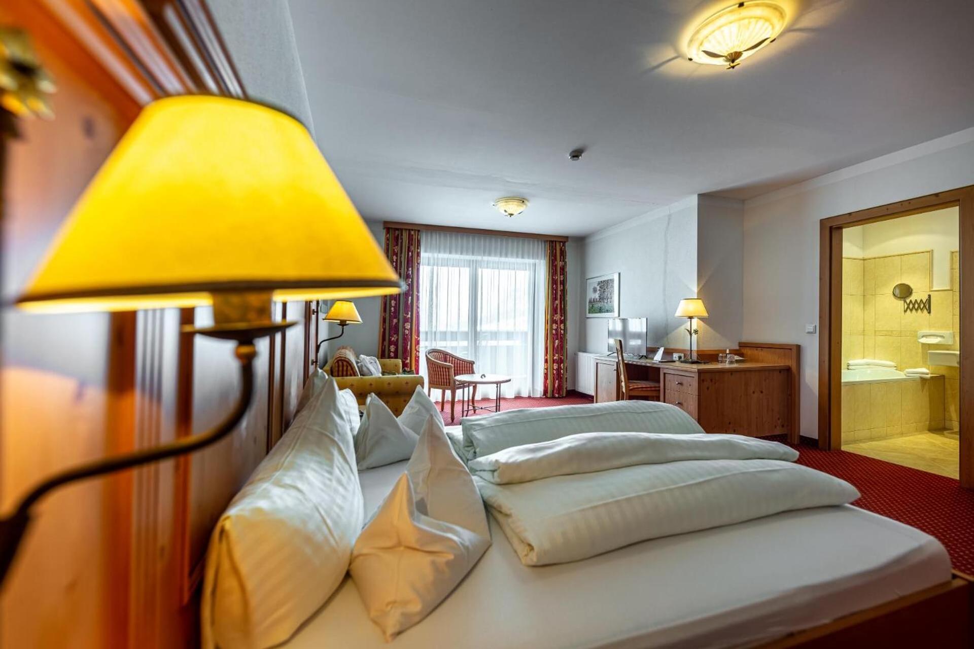 Hotel Gletscherblick ซังคท์เลออนฮาร์ด อิม พิทซ์ทัล ภายนอก รูปภาพ